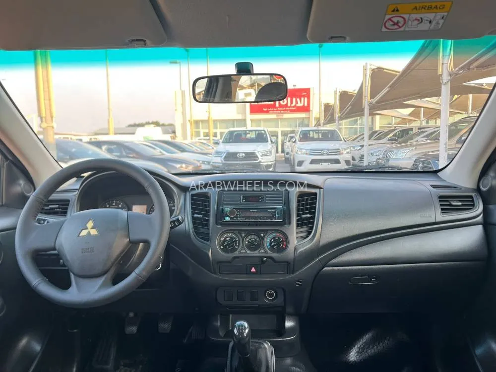 Mitsubishi L200 2019 for Sale in Sharjah Image-15