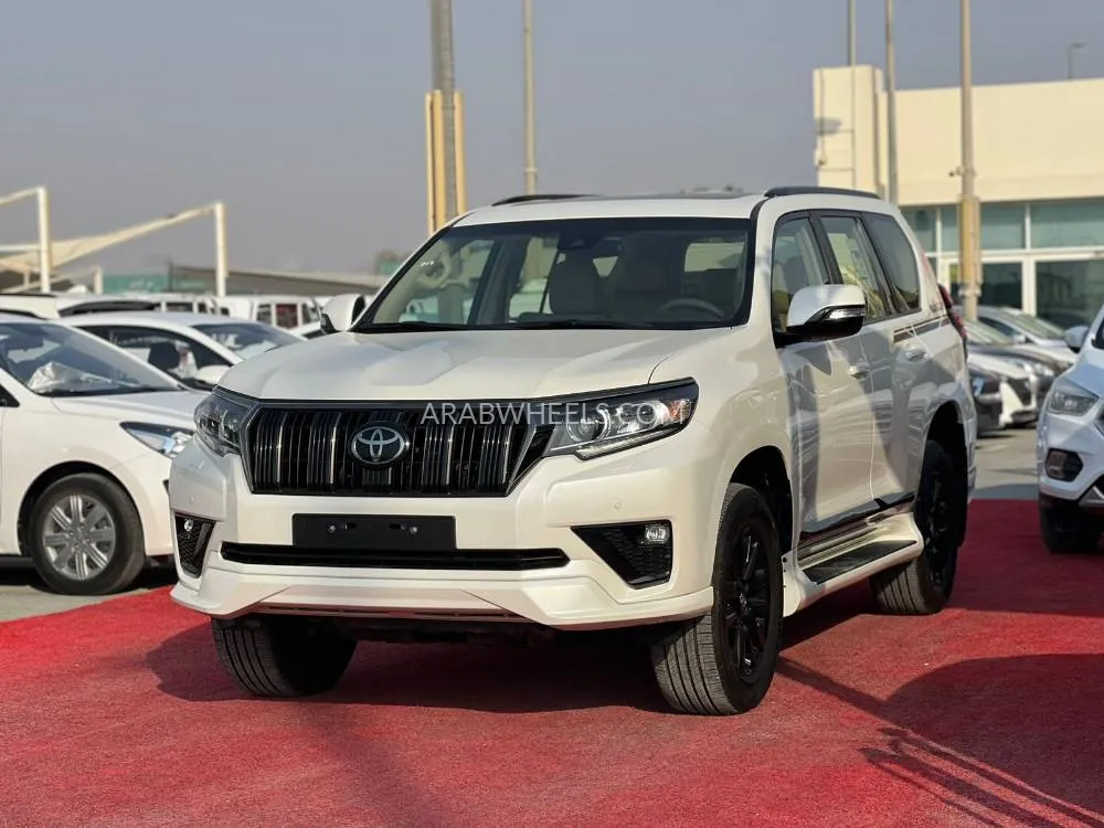 تويوتا لاند كروزر برادو 2022 for Sale in الشارقة Image-4