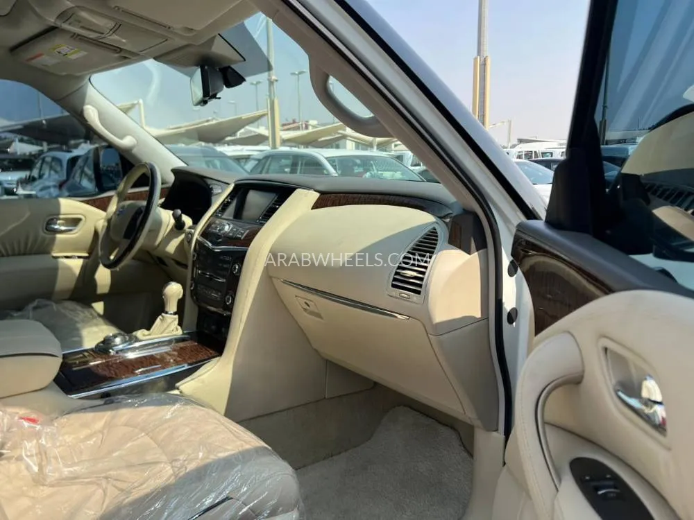 نيسان باترول 2018 for Sale in الشارقة Image-12