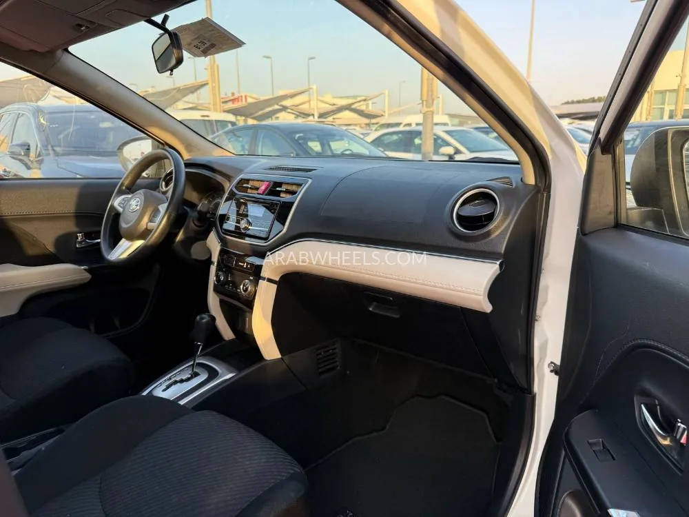 Toyota Rush 2022 for Sale in Sharjah Image-11