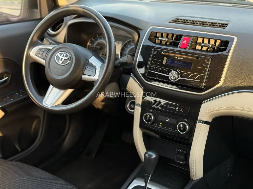 Toyota Rush 2022 for Sale in Sharjah Image-17