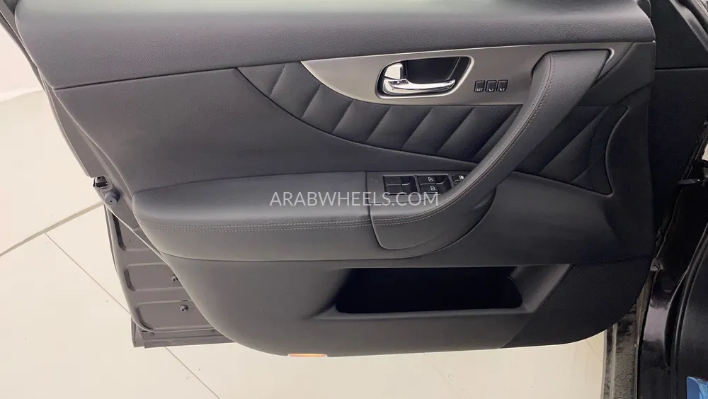 Infiniti QX70 2020 for Sale in Dubai Image-21