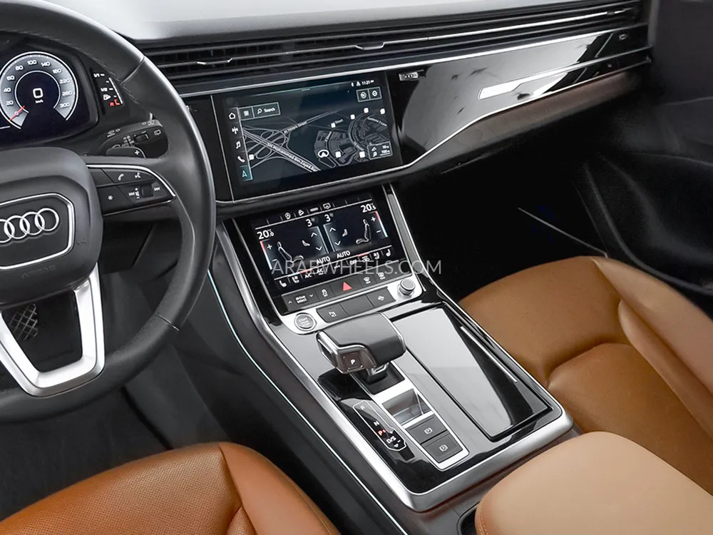 أودي Q7 2021 for Sale in دبي Image-9