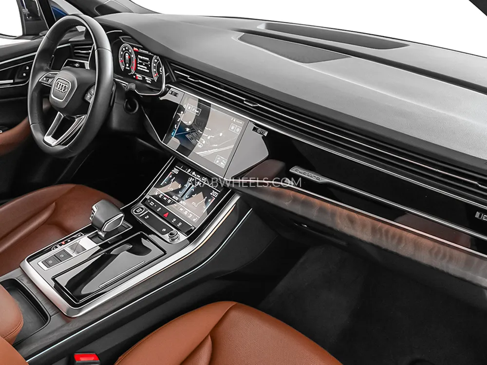 أودي Q7 2021 for Sale in دبي Image-13