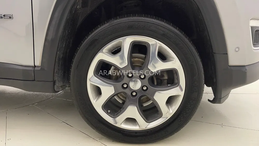 جيب كومباس 2020 for Sale in دبي Image-10