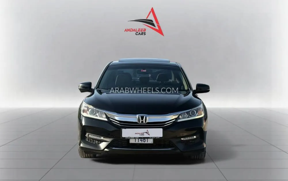 Honda Accord 2017 for Sale in Dubai Image-3