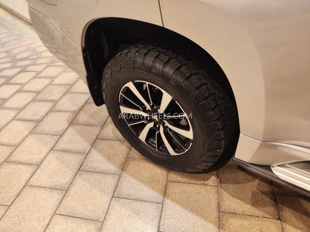 Mitsubishi Montero Sport 2017 for Sale in Abu Dhabi Image-14