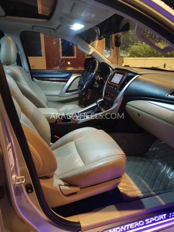 Mitsubishi Montero Sport 2017 for Sale in Abu Dhabi Image-10