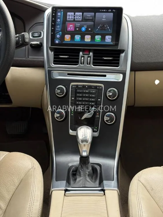 Volvo XC60 2013 for Sale in Dubai Image-16