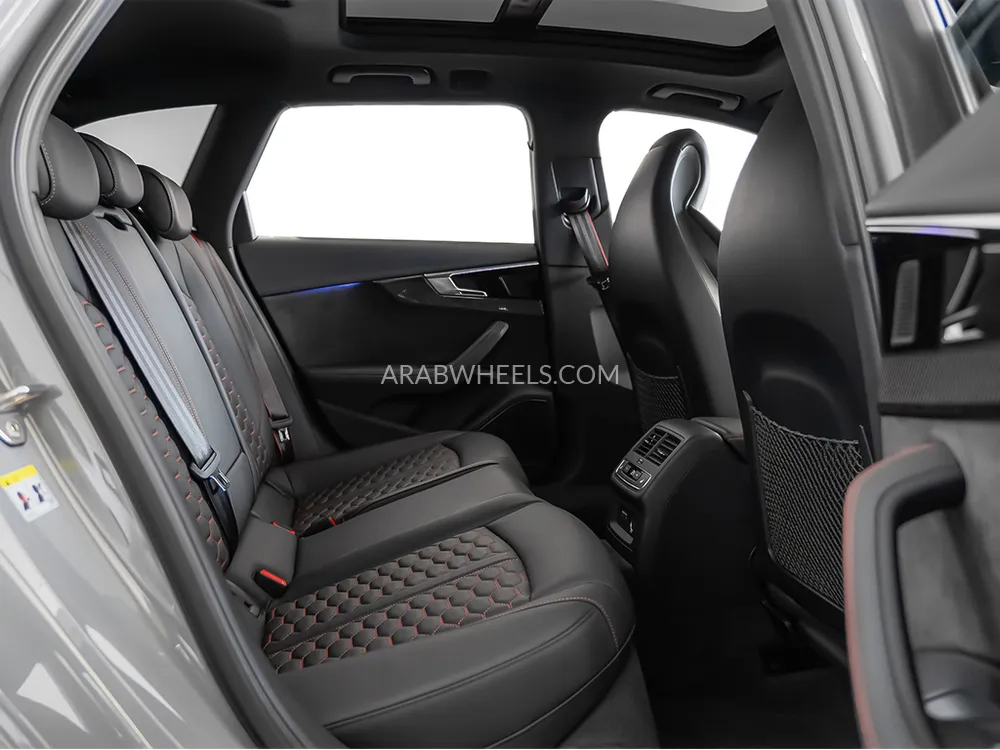 Audi RS4 2021 for Sale in Dubai Image-14