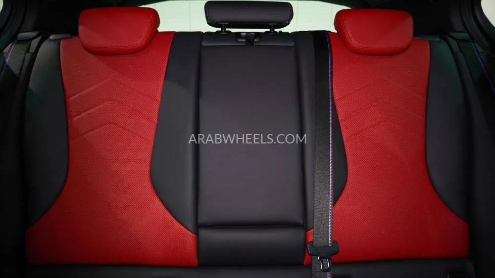 بي إم دبليو الفئة الأولى 2025 for Sale in أبو ظبي Image-10