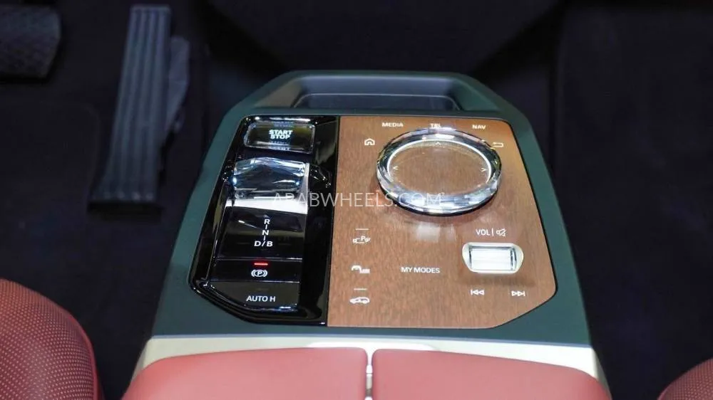BMW iX 2024 for Sale in Abu Dhabi Image-8