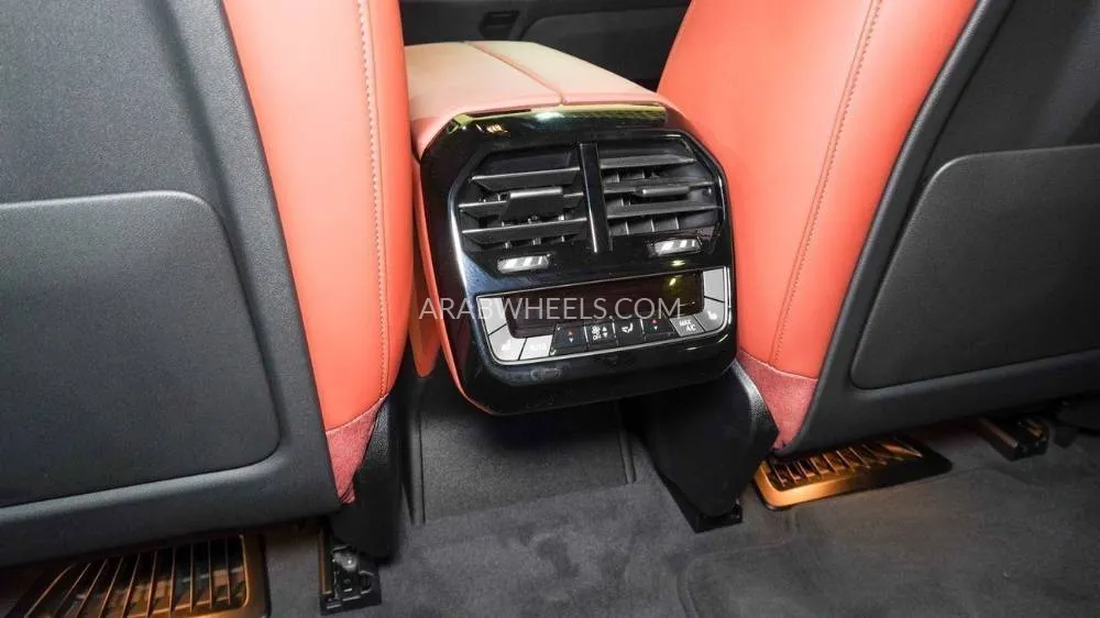 BMW iX 2024 for Sale in Abu Dhabi Image-11