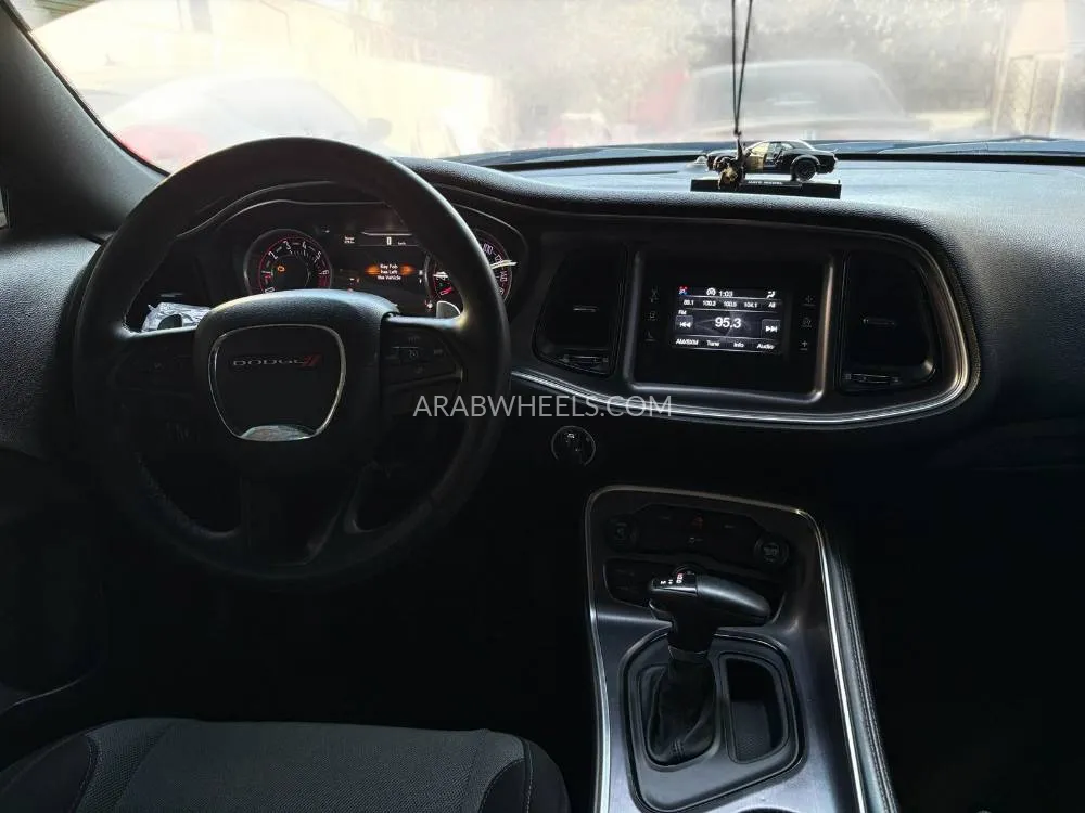 Dodge Challenger 2015 for Sale in Dubai Image-18