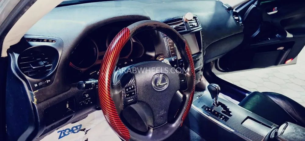 Lexus IS 2007 for Sale in Ajman Image-5