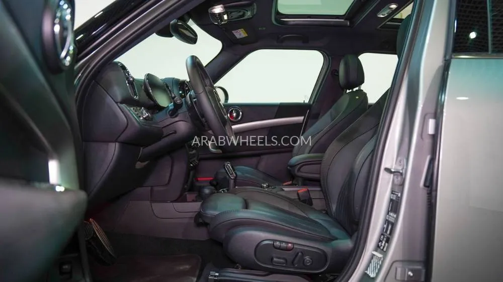 Mini Cooper 2024 for Sale in Abu Dhabi Image-13