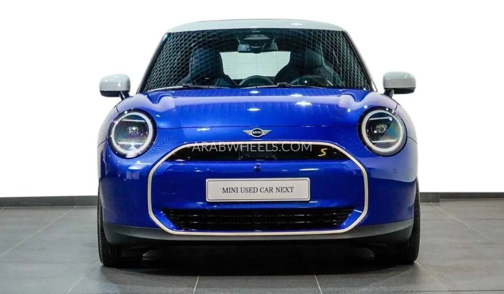 Mini SE EV 2025 for Sale in Abu Dhabi Image-2