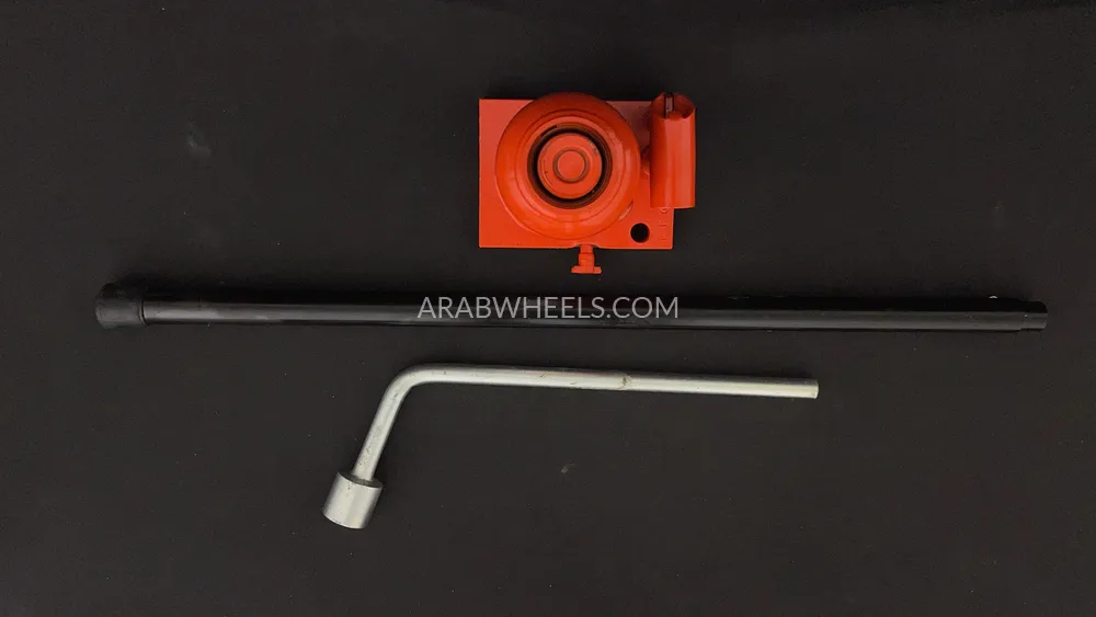 Mitsubishi Pajero 2016 for Sale in Dubai Image-27