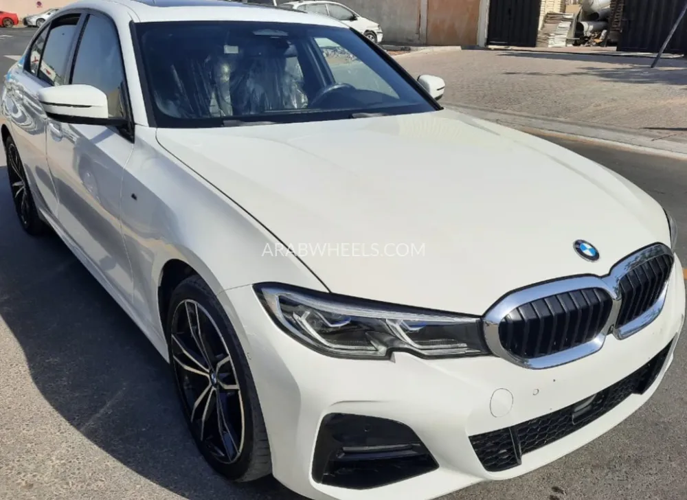 BMW 3 series 2021 for Sale in Al Ain Image-8