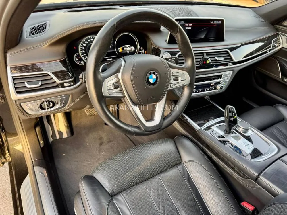 BMW 7 series 2017 for Sale in Dubai Image-8