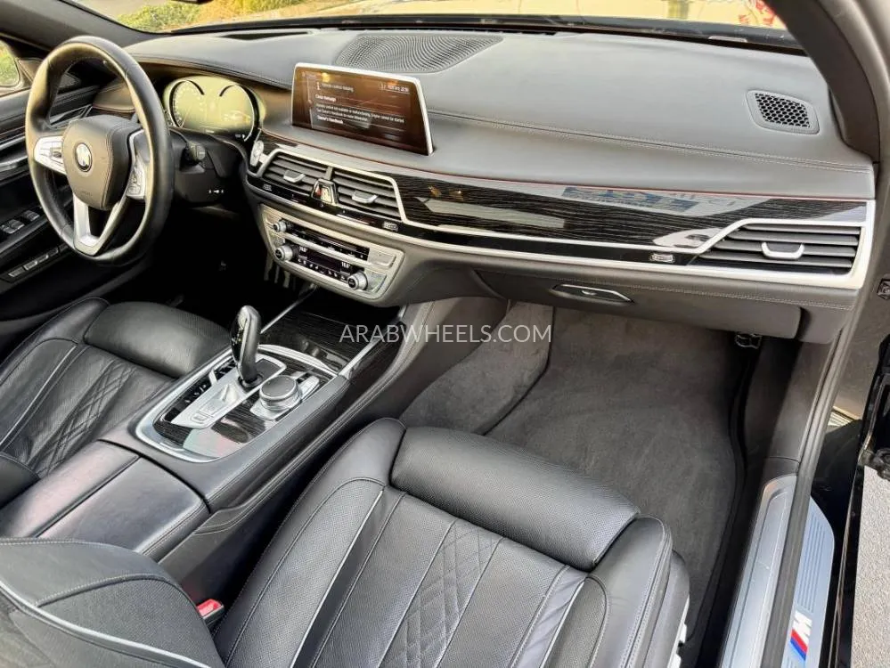 BMW 7 series 2017 for Sale in Dubai Image-12