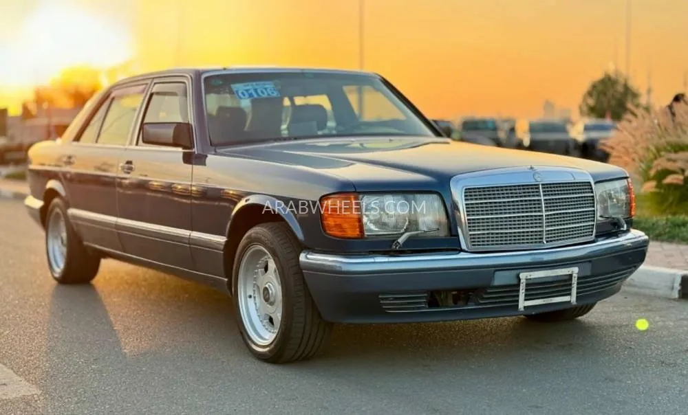 Mercedes Benz 560 1989 for Sale in Dubai Image-3