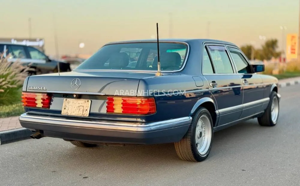 Mercedes Benz 560 1989 for Sale in Dubai Image-8