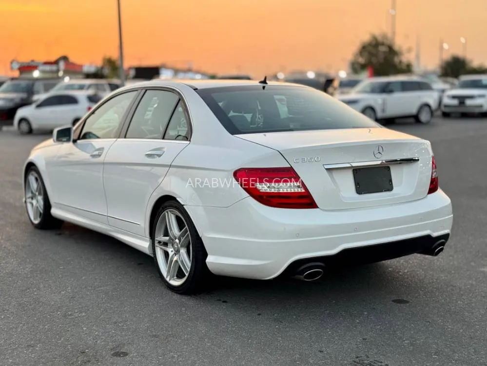 Mercedes Benz C Class 2014 for Sale in Dubai Image-5