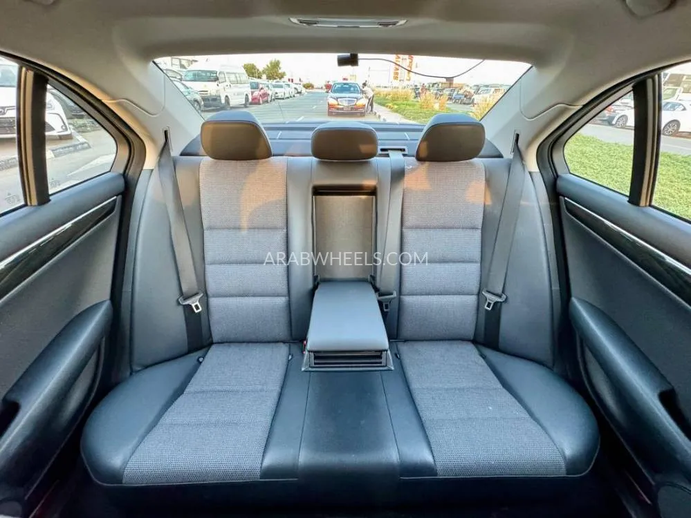 مرسيدس بنز كلاس C 2012 for Sale in دبي Image-12