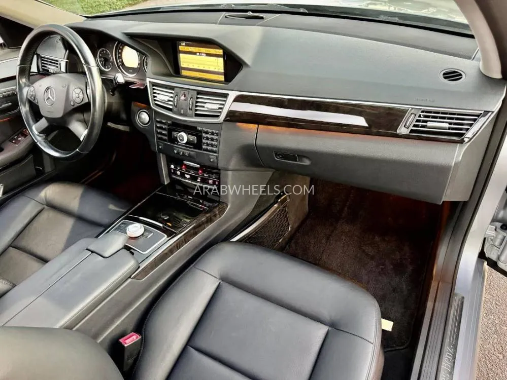 Mercedes Benz E Class 2009 for Sale in Dubai Image-13