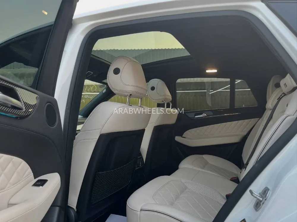 Mercedes Benz GLE Class 2017 for Sale in Ajman Image-15