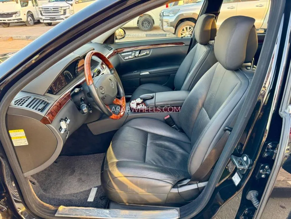 Mercedes Benz CLS Class 2007 for Sale in Dubai Image-9