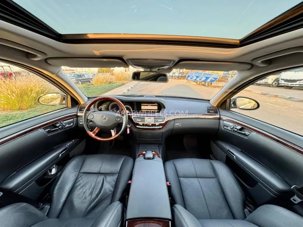 Mercedes Benz CLS Class 2007 for Sale in Dubai Image-11