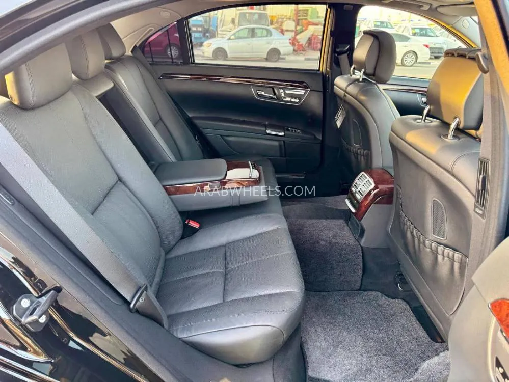 Mercedes Benz CLS Class 2007 for Sale in Dubai Image-15