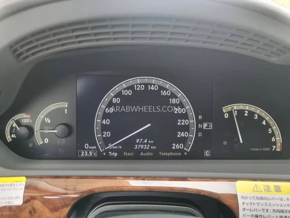 Mercedes Benz CLS Class 2007 for Sale in Dubai Image-11