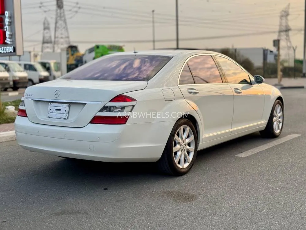 Mercedes Benz CLS Class 2007 for Sale in Dubai Image-5