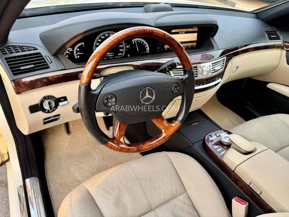 Mercedes Benz CLS Class 2007 for Sale in Dubai Image-8