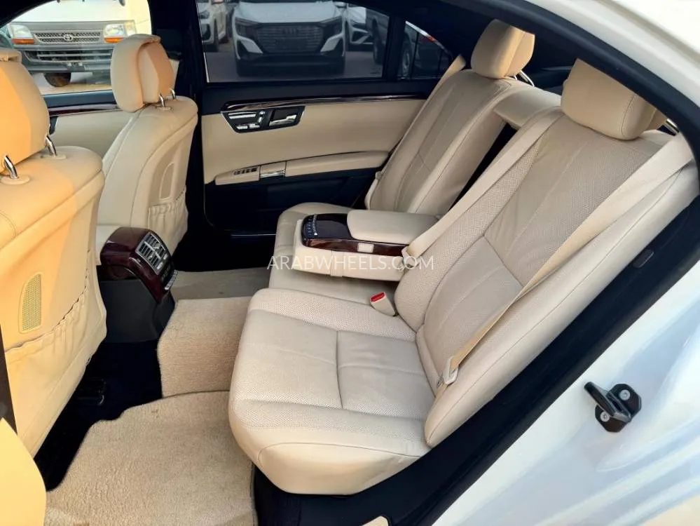 Mercedes Benz CLS Class 2007 for Sale in Dubai Image-10