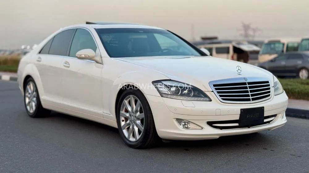 Mercedes Benz CLS Class 2006 for Sale in Dubai Image-2