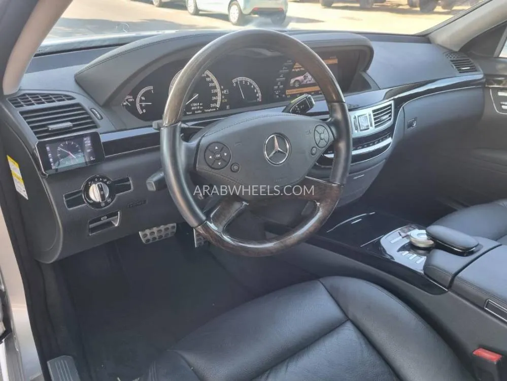 Mercedes Benz CLS Class 2012 for Sale in Dubai Image-8
