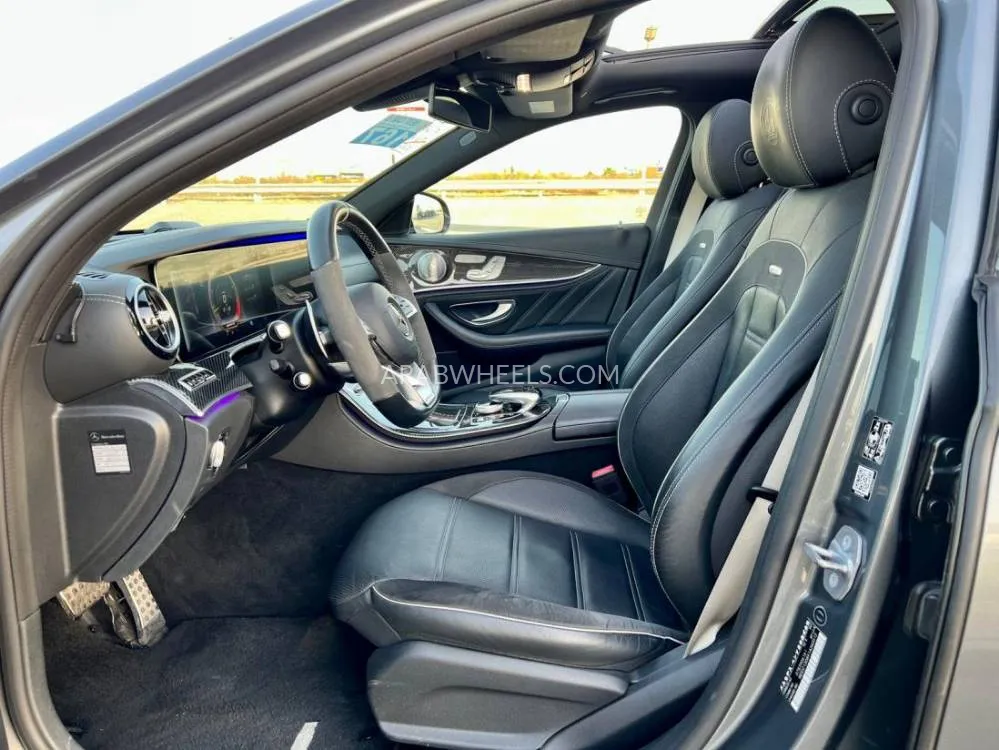 Mercedes Benz E Class 2018 for Sale in Dubai Image-9