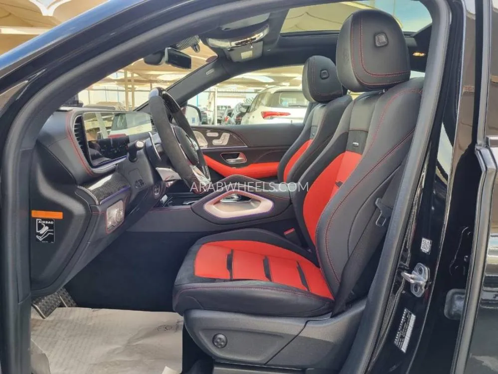 Mercedes Benz GLE Class 2022 for Sale in Dubai Image-10