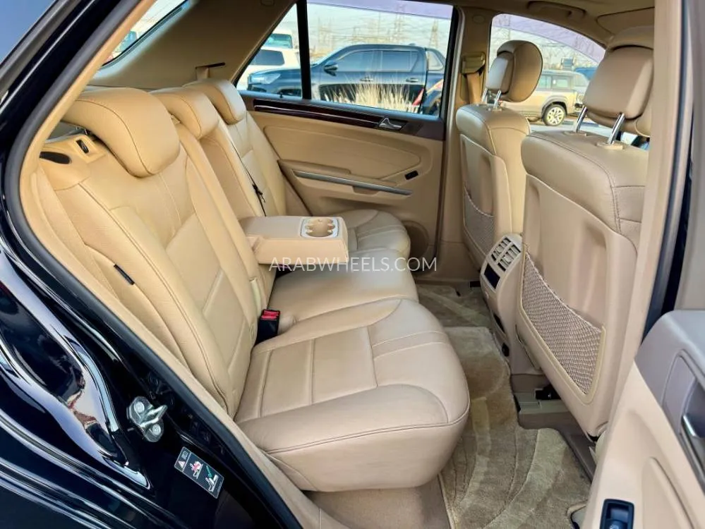 مرسيدس بنز ML Class 2010 for Sale in دبي Image-14