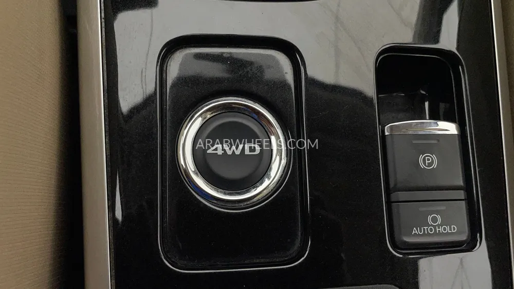 Mitsubishi Outlander 2023 for Sale in Dubai Image-34