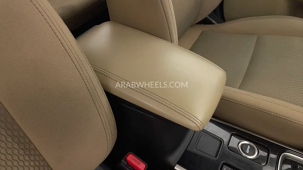 Mitsubishi Outlander 2023 for Sale in Dubai Image-35