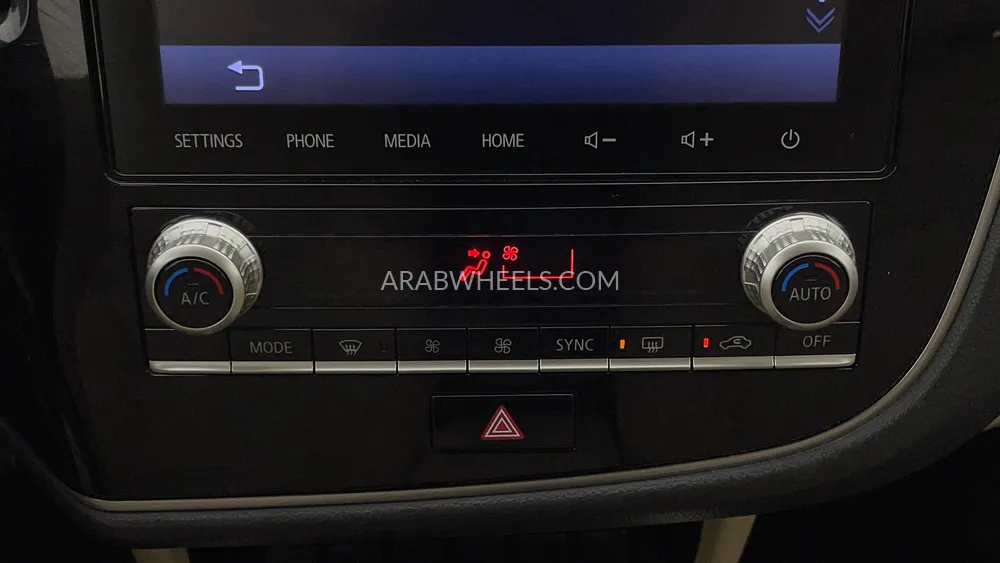 Mitsubishi Outlander 2023 for Sale in Dubai Image-43