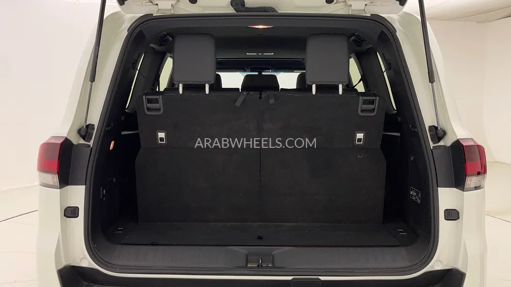 تويوتا لاند كروزر 2024 for Sale in دبي Image-28