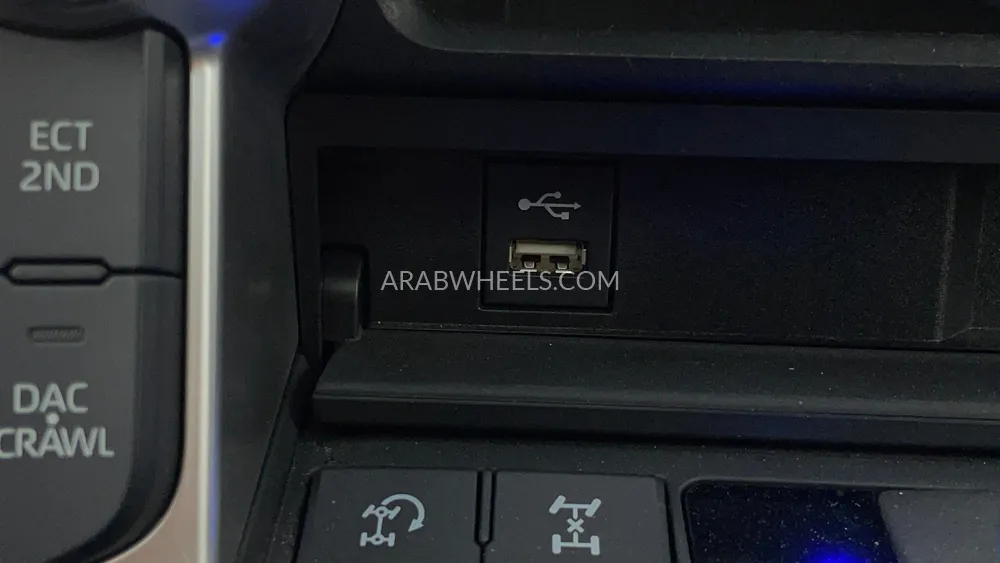 تويوتا لاند كروزر 2024 for Sale in دبي Image-50