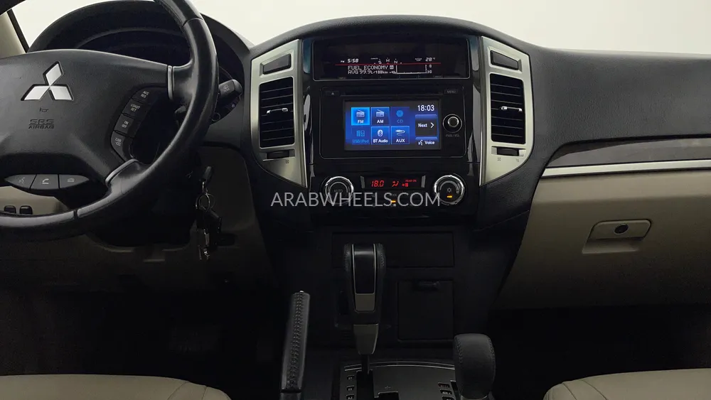 Mitsubishi Pajero 2017 for Sale in Dubai Image-14