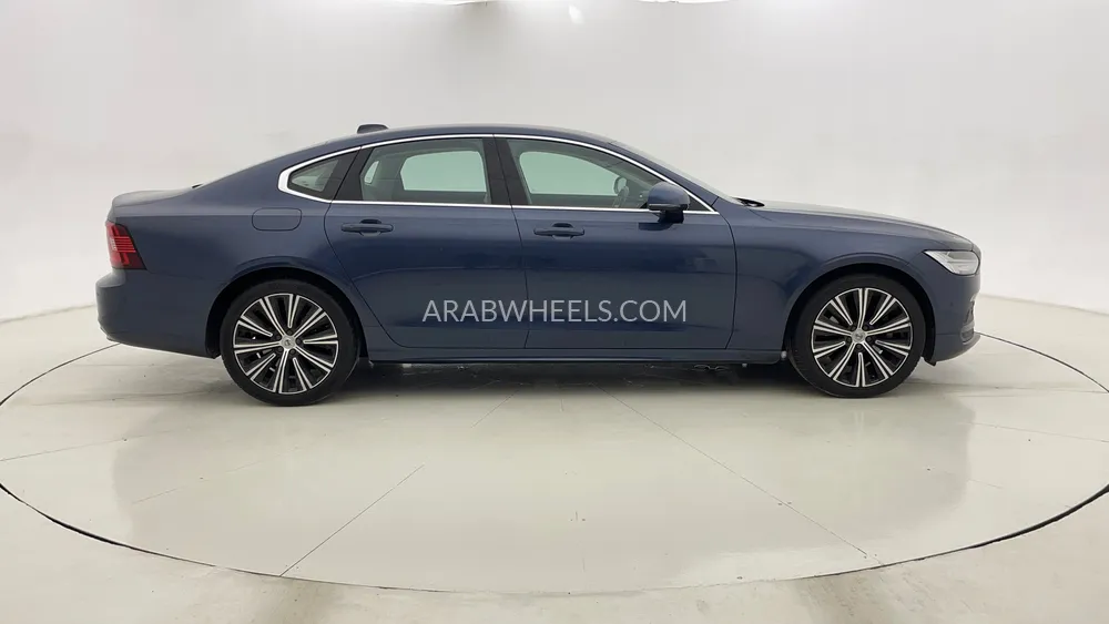 Volvo S90 2023 for Sale in Dubai Image-2